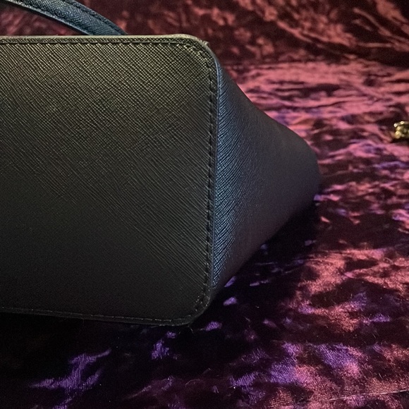 Michael kors leather tote and continental wallet set - Picture 4 of 8